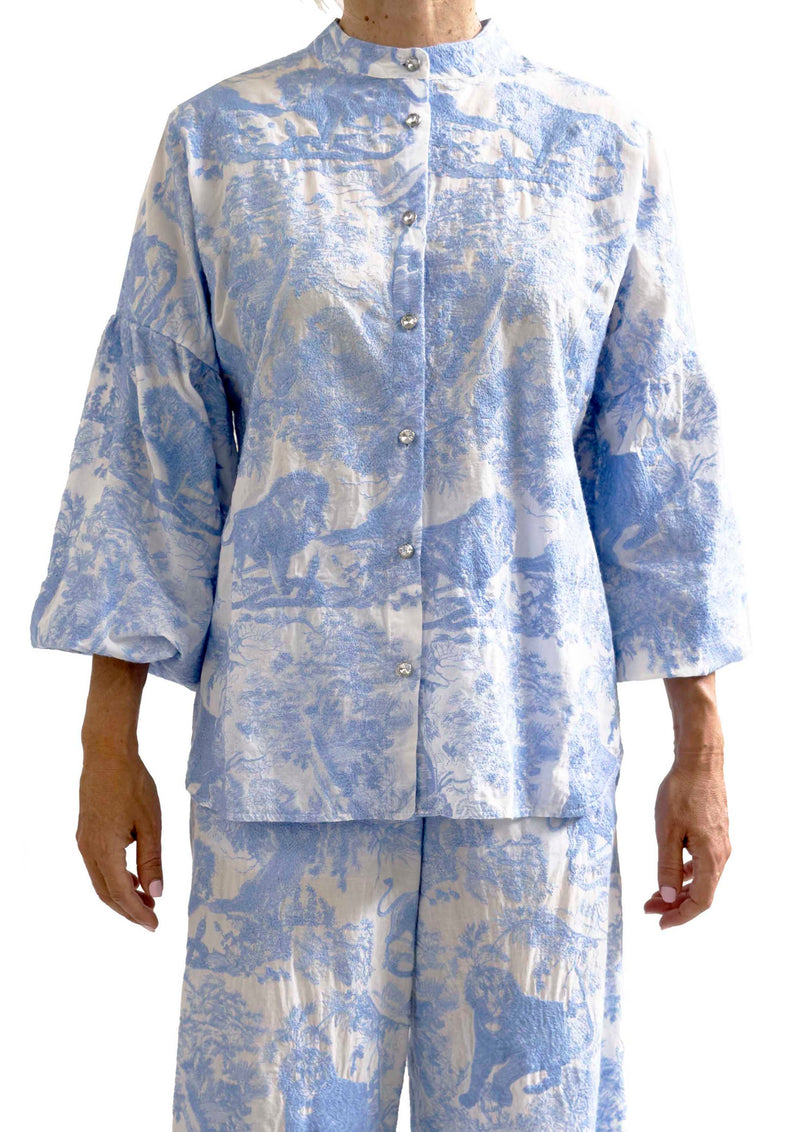 Spotted shirt